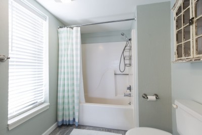 Bathroom with tub/shower combination