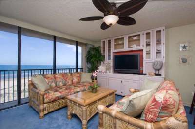 Living Room with Oceanview, sleeper sofa, 40 LCD TV, DVD